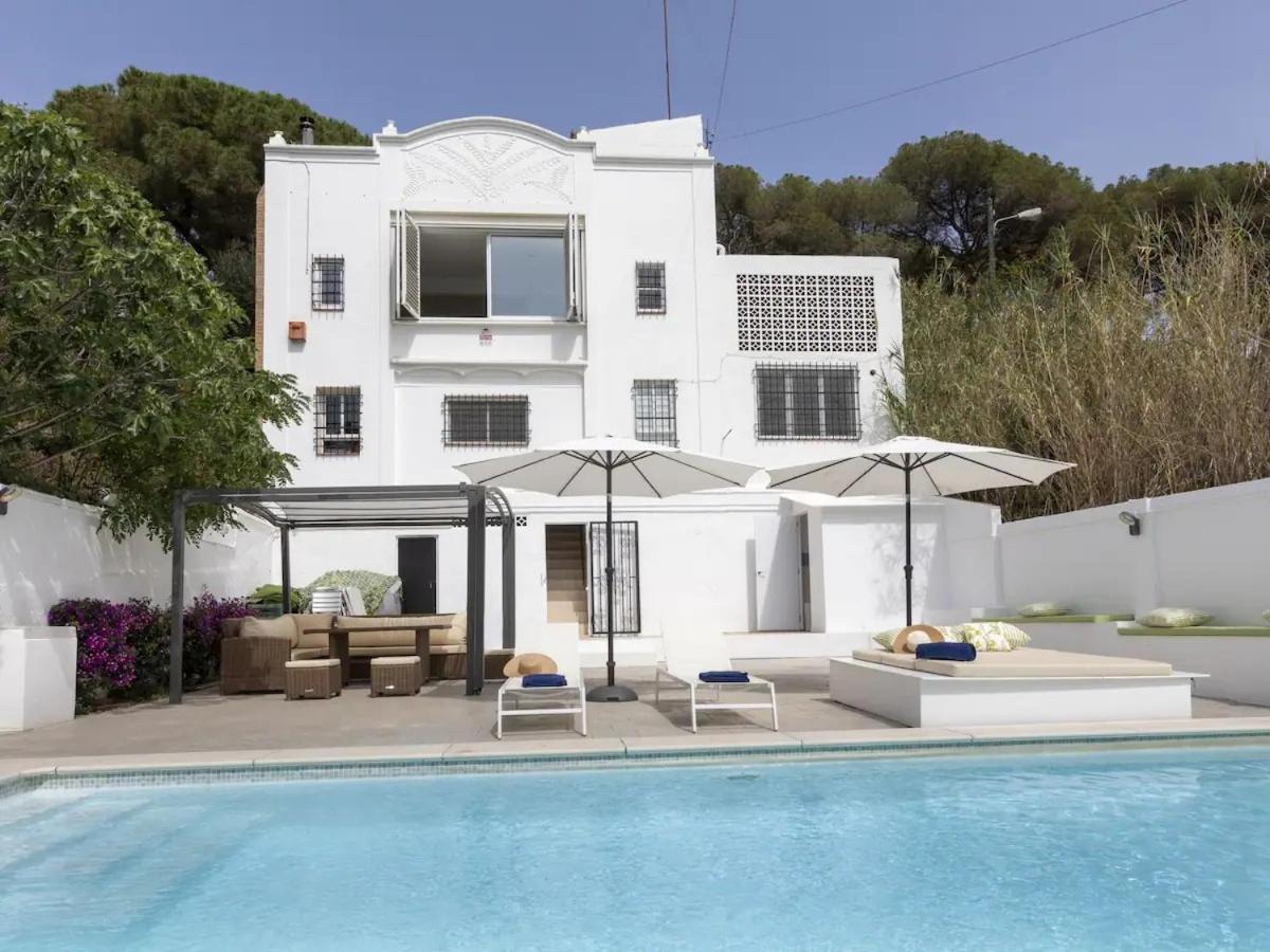 Casa Canyet Con Piscina A Un Paso De Barcelona Y La Playa Badalona Dış mekan fotoğraf